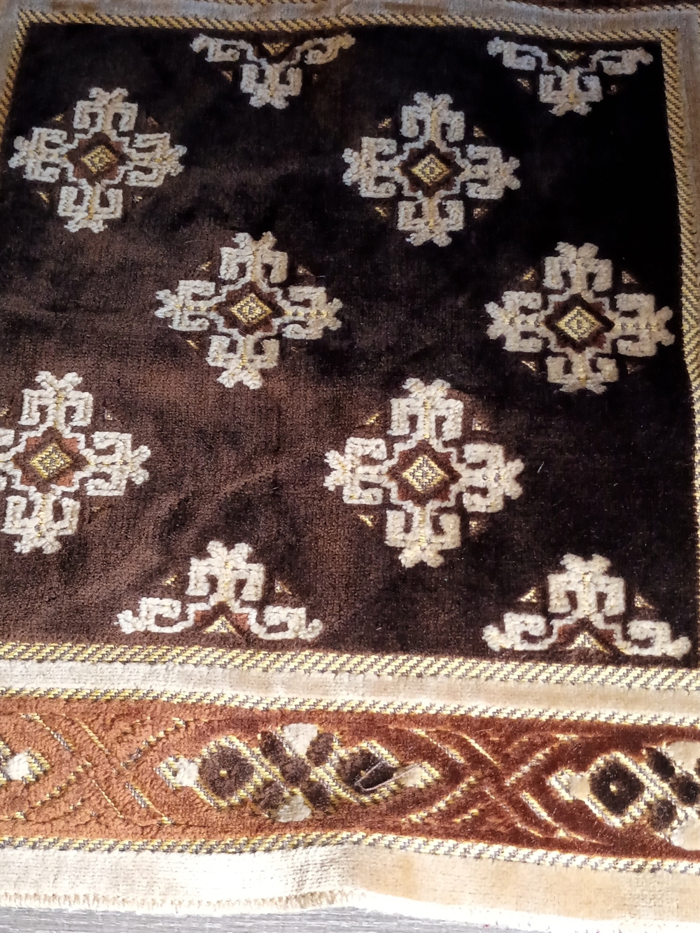 Decorative Brown and Cream Wall Tapestry - Elegant Geometric Pattern